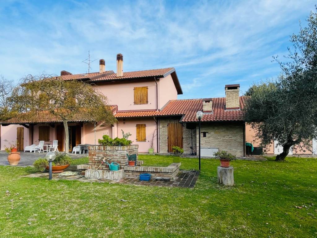 Rustico / casale a Pesaro in Strada Cerreto, 40 - Foto 4