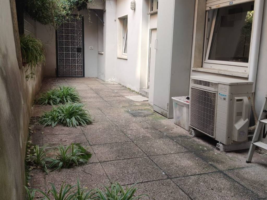 Appartamento a Verona in Via San Nazaro, 40 - Foto 3