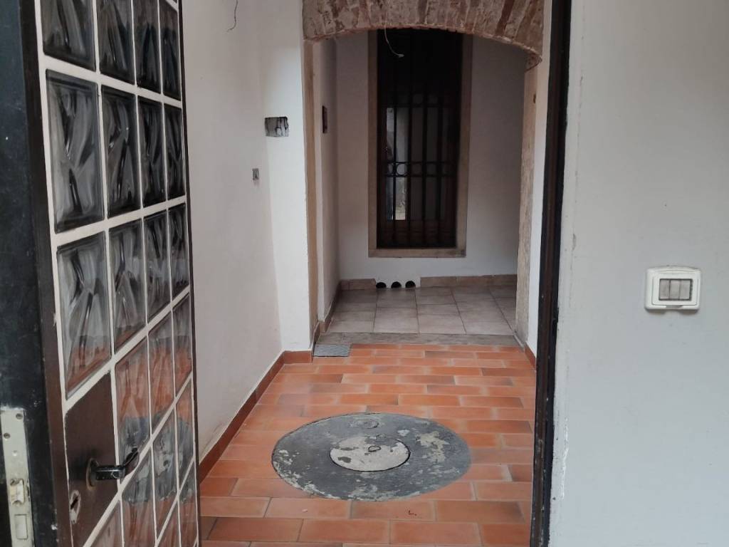 Appartamento a Verona in Via San Nazaro, 40 - Foto 4