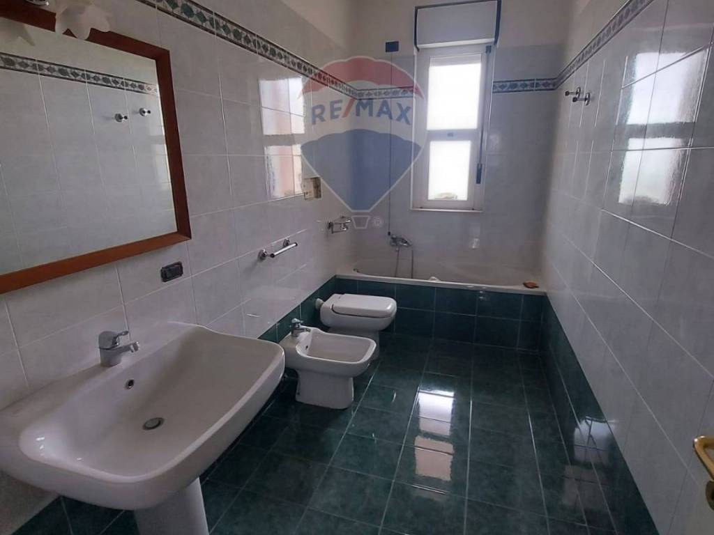 Appartamento a Bari in Via Fratelli De Filippo, 1 - Foto 4