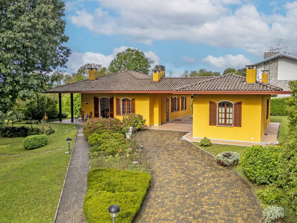 Villa a Luvinate in Via Castello, 8 - Foto 3