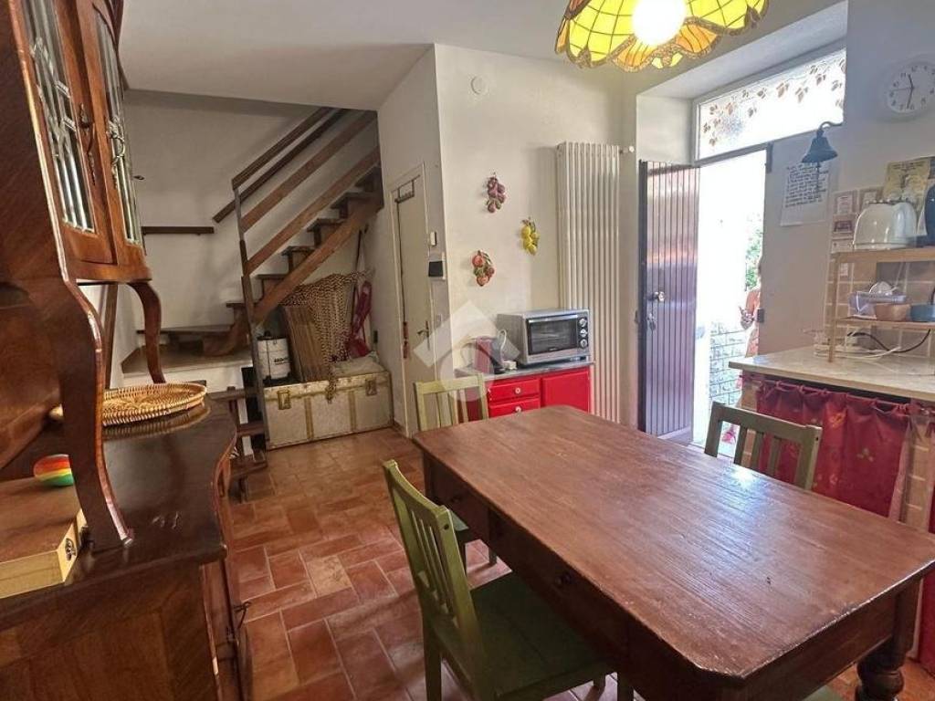 Palazzo / stabile a Cantiano in Località Tranquillo, 72 - Foto 3