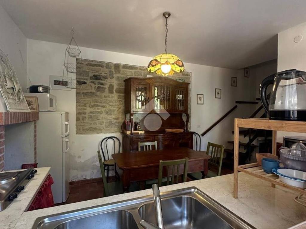 Palazzo / stabile a Cantiano in Località Tranquillo, 72 - Foto 4