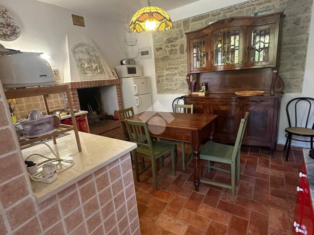Palazzo / stabile a Cantiano in Località Tranquillo, 72 - Foto 5