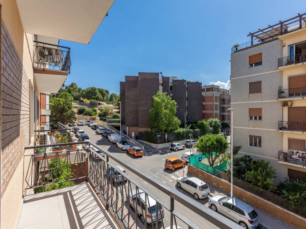 Appartamento a Cagliari in Via Agostino di Castelvì, 8 - Foto 2