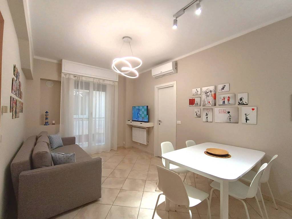 Appartamento a Alassio in Via Vincenzo Bellini - Foto 2