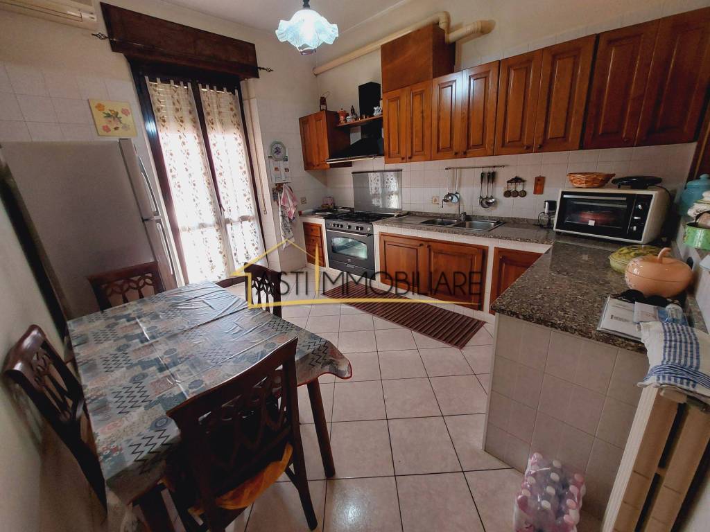 Appartamento a Asti in Via Guttuari, 36 - Foto 4