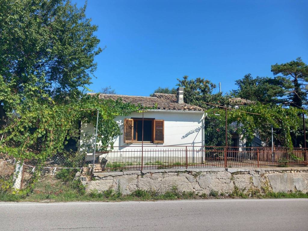 Rustico / casale a Catignano in Contrada Grotte Cappuccini - Foto 2