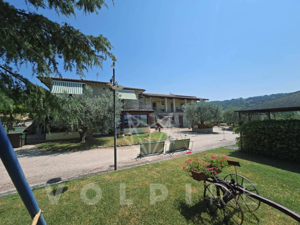 Villa a Assisi in Via Sant'Angelo, 16 - Foto 3