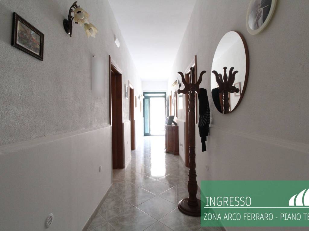 Casa indipendente a Mesagne in Via Arco Ferraro - Foto 3