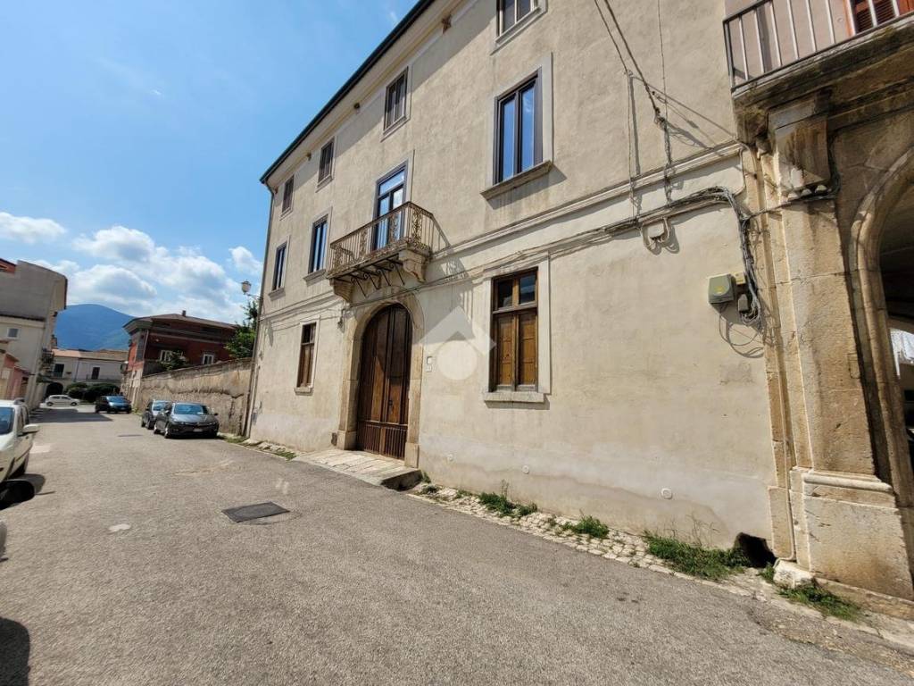 Appartamento a Airola in Via Innico Caracciolo, 9 - Foto 3
