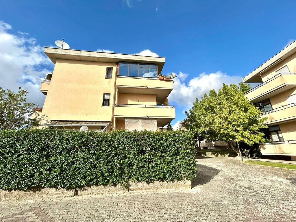 Appartamento a Aprilia in Via Tufello - Foto 2