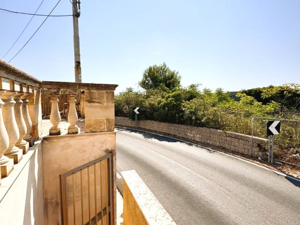 Casa indipendente a Tricase in Via Ruggiero di Lauria - Foto 2