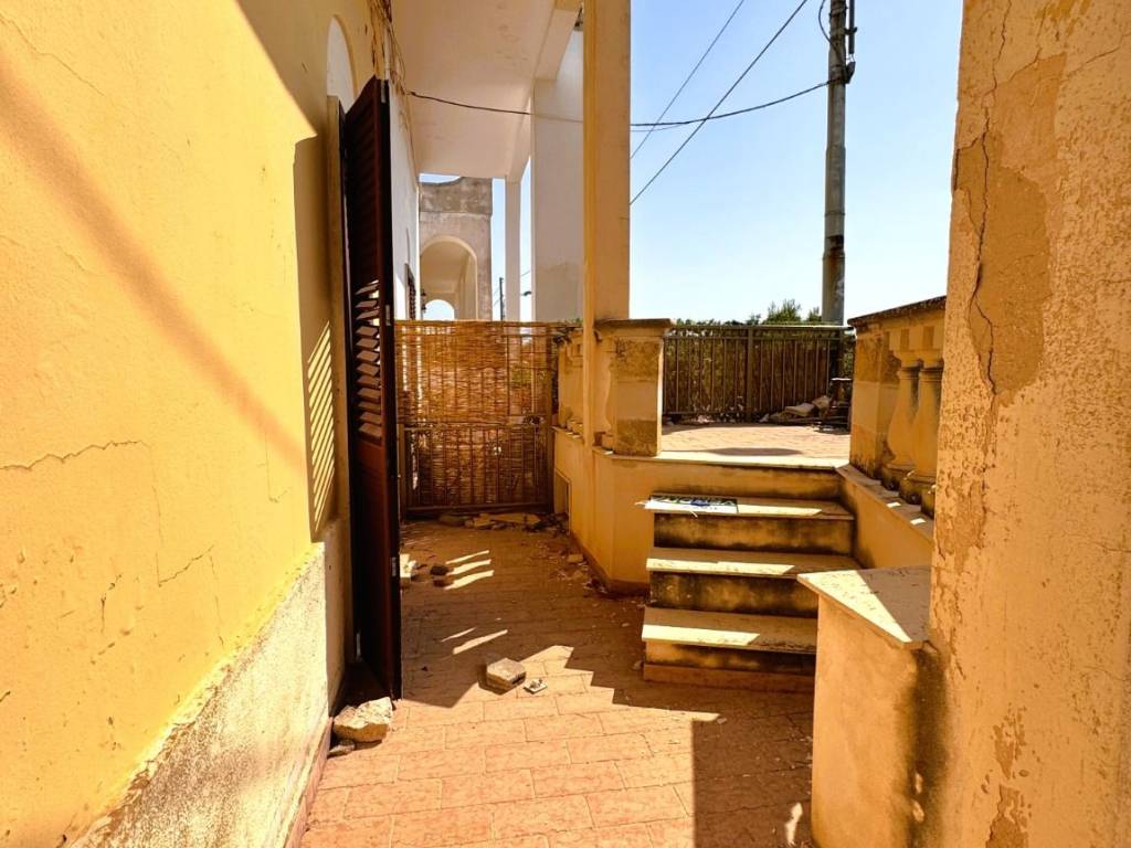 Casa indipendente a Tricase in Via Ruggiero di Lauria - Foto 3