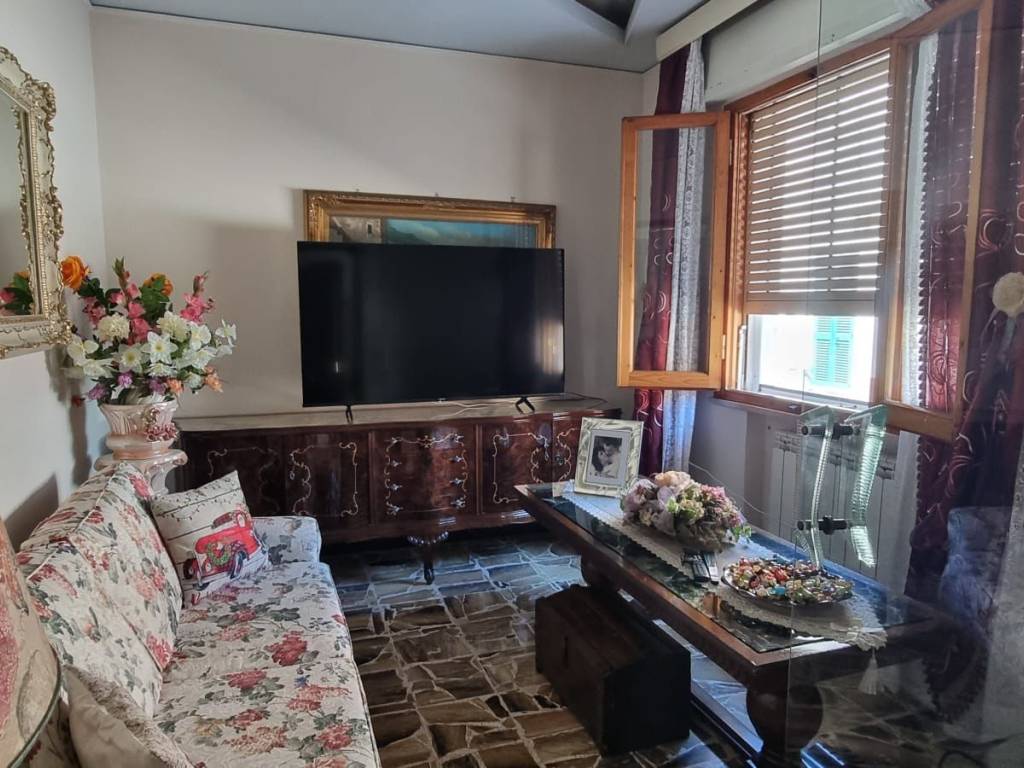 Casa indipendente a Montecatini-terme in Via Ugo Bassi - Foto 3