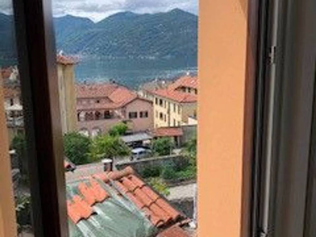 Appartamento a Luino in Via Alessandro Manzoni, 29 - Foto 5