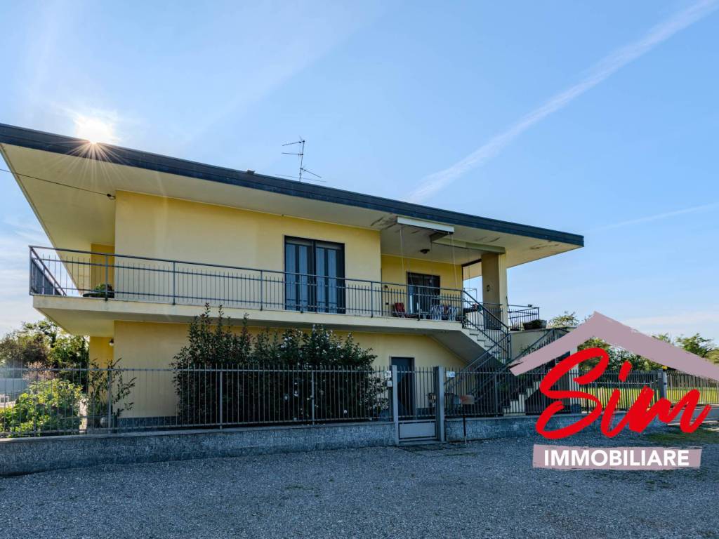 Villa a Cameri in strada serponte - Foto 3