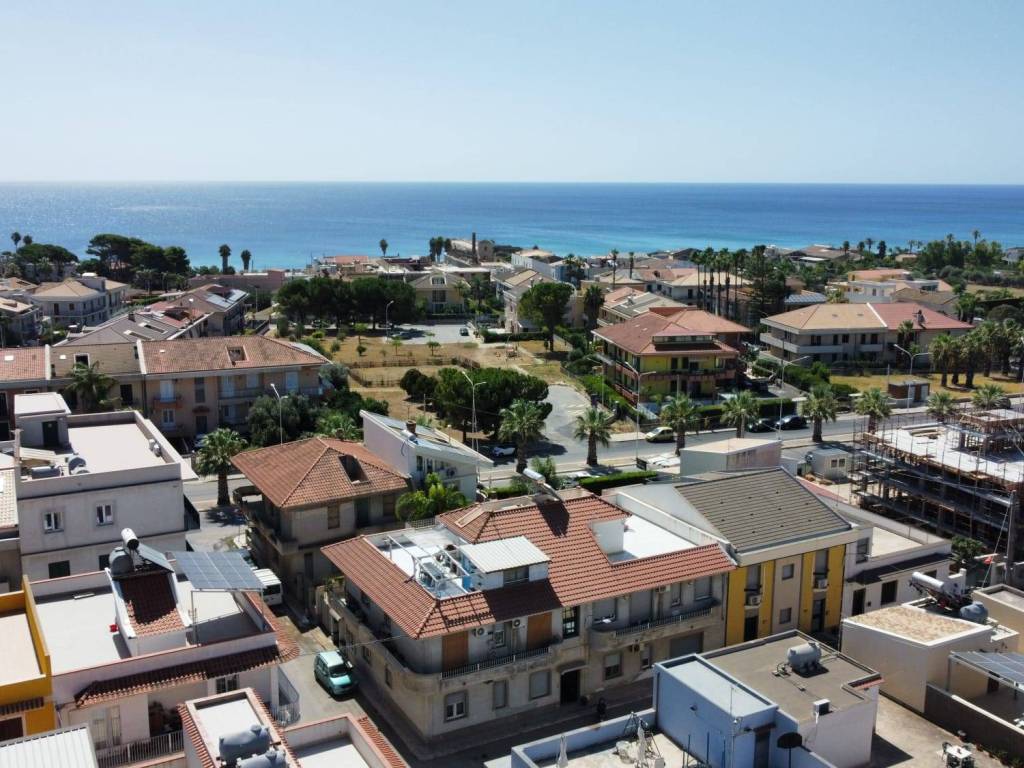 Casa indipendente a Avola in Via Pierre e Marie Curie - Foto 4