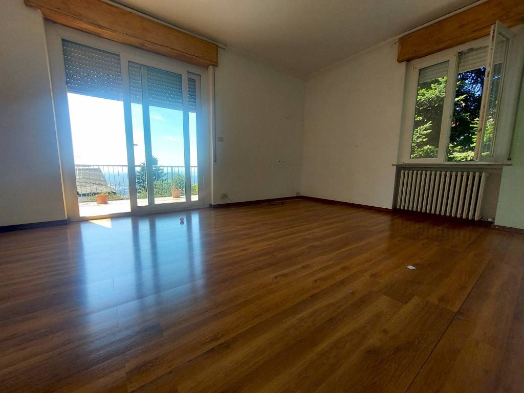 Appartamento a Brunate in Via Eleonora Pedraglio, 13 - Foto 4