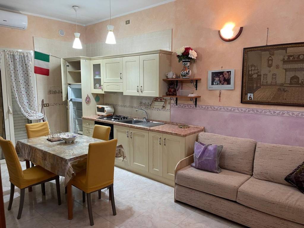 Casa indipendente a Margherita di savoia in Via Quinta Regina - Foto 4