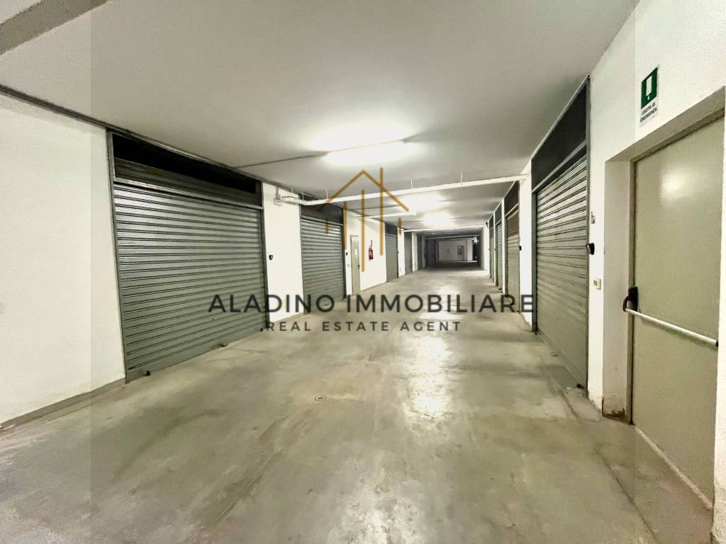 Box / garage a Trani - Foto 4