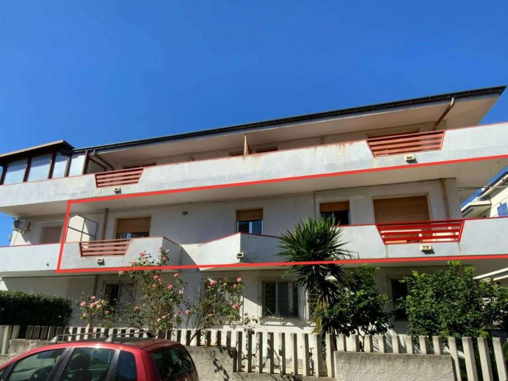 Appartamento a Alba adriatica in Via Trebbia, 20 - Foto 3