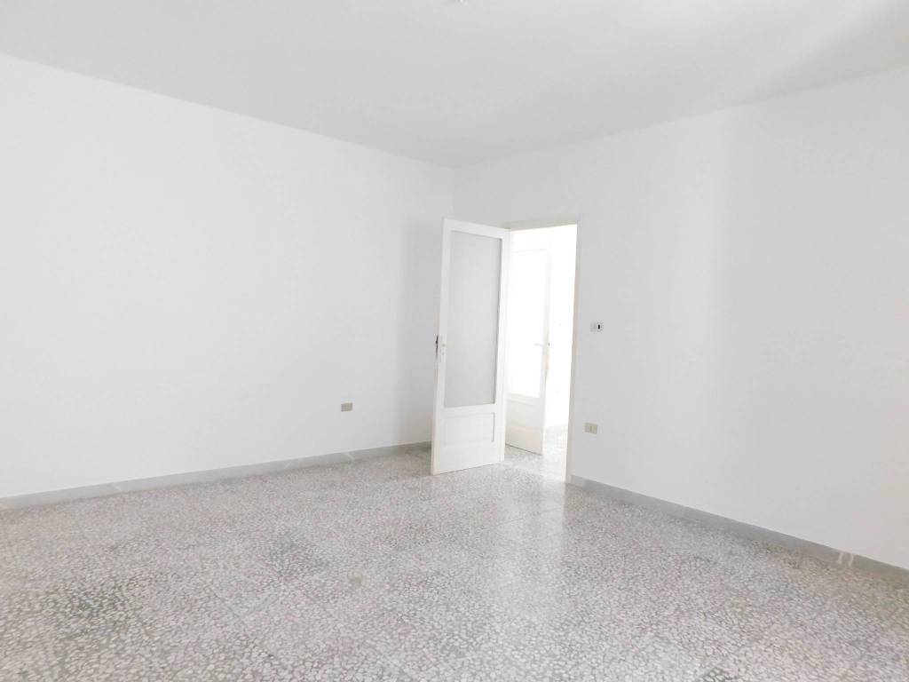 Appartamento a Martina franca in Via Damiano Chiesa - Foto 4