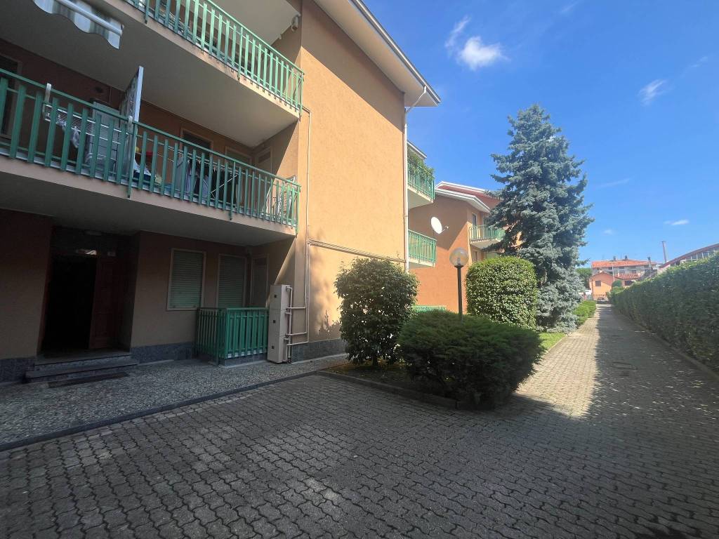 Appartamento a Biella in Via Giorgio Levi Montefiore - Foto 2