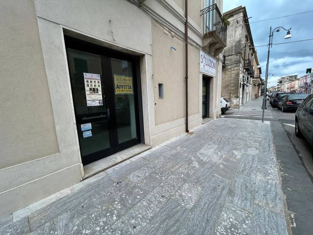 Immobile a Locri in Corso Vittorio Emanuele No Number - Foto 5