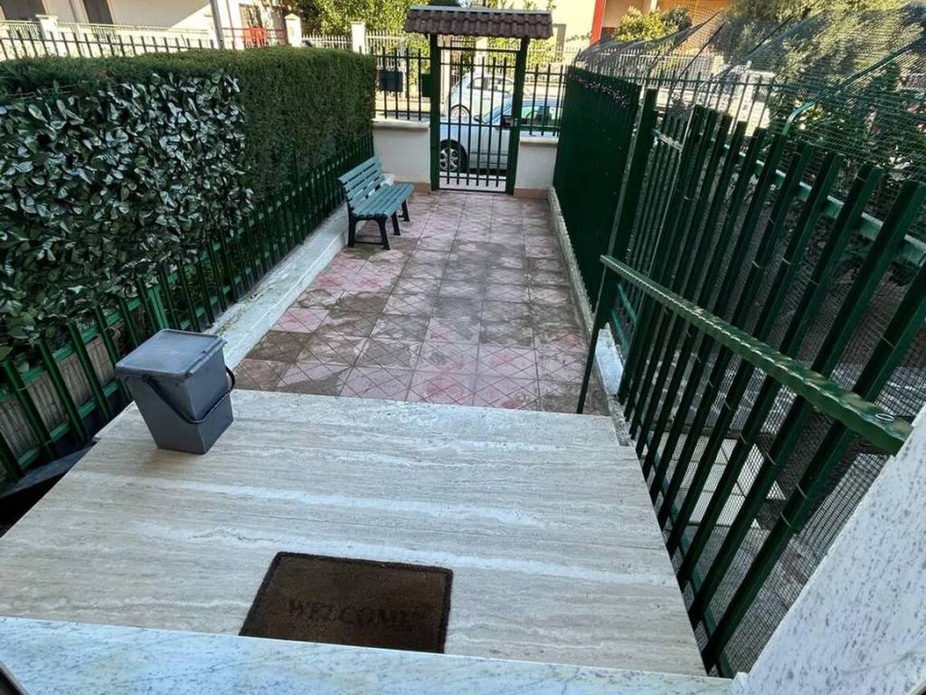 Appartamento a Siderno in Via delle Querce - Foto 2