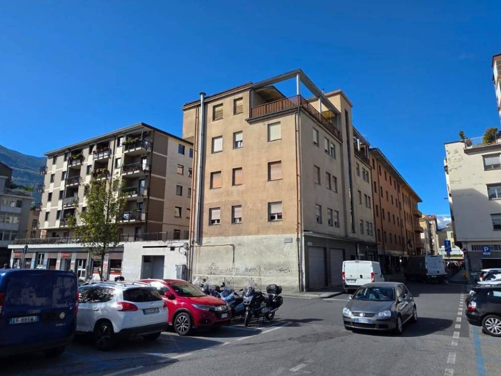 Appartamento a Aosta in VIA CARLO PROMIS, 8 - Foto 3