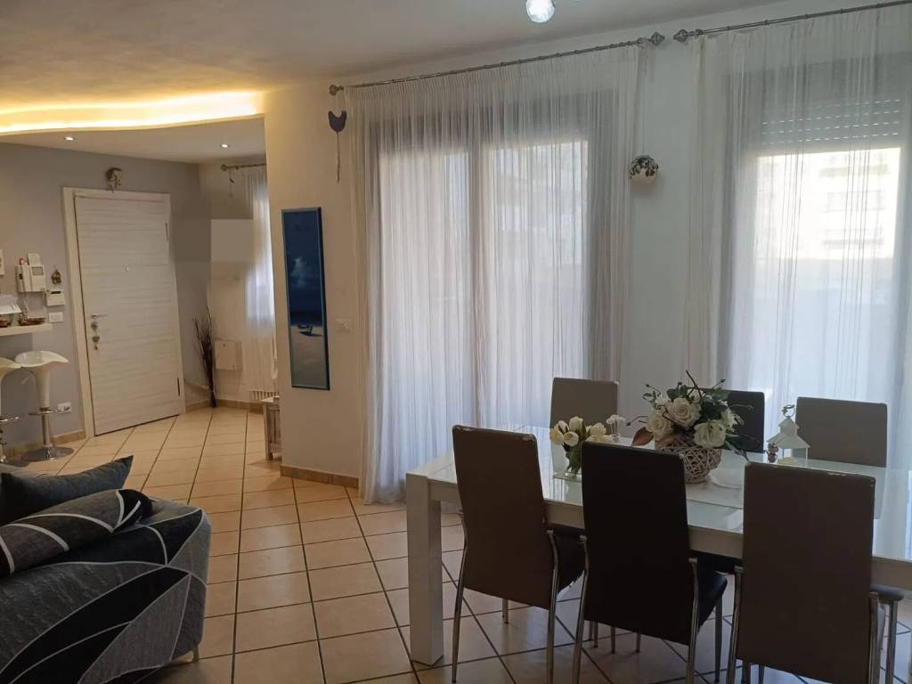 Appartamento a Verona in Via Monsignor Giacomo Gentilin, 20 - Foto 2