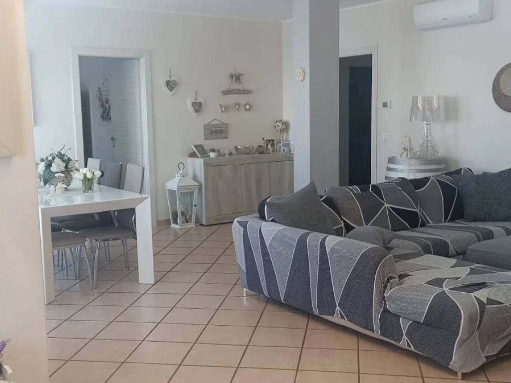 Appartamento a Verona in Via Monsignor Giacomo Gentilin, 20 - Foto 4