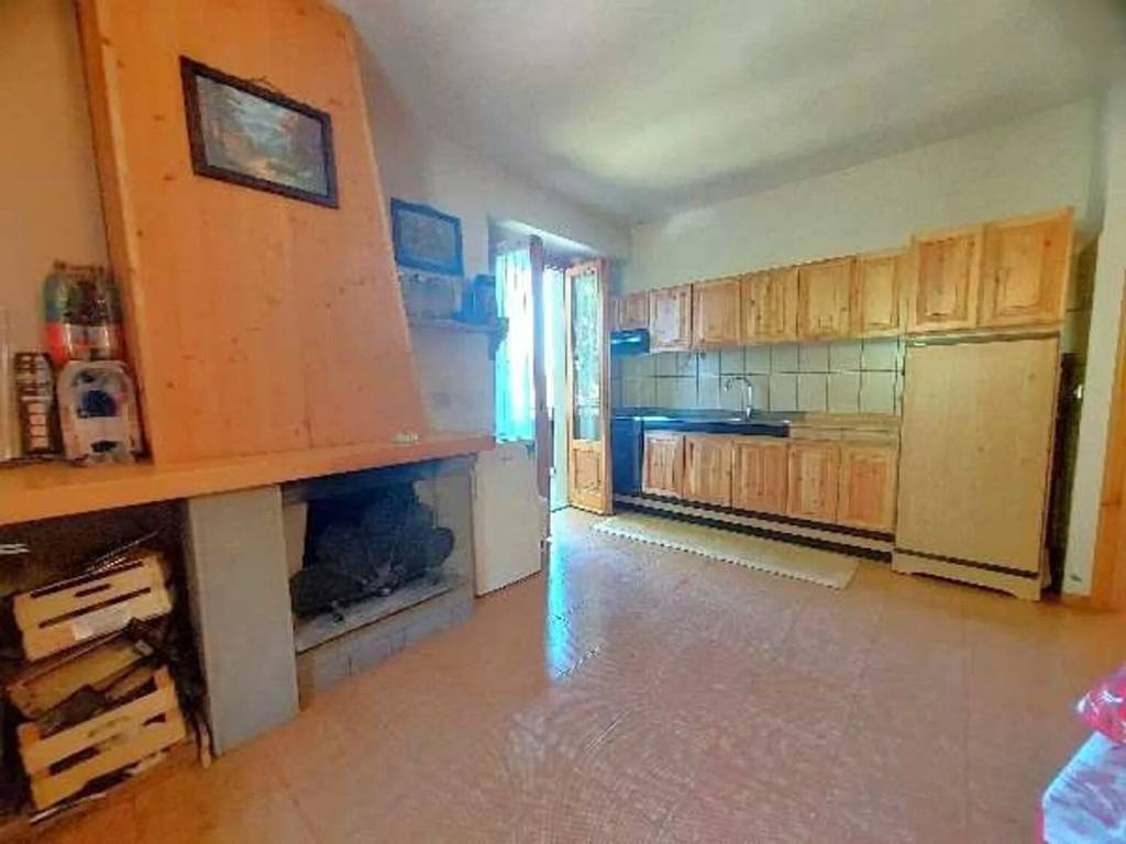 Appartamento a Abetone cutigliano in Ovovia S.N.C. - Foto 2