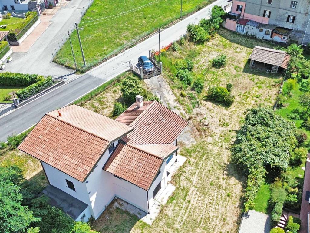 Villa a Oleggio castello in Via Monte Oleggiasco, 53 - Foto 2