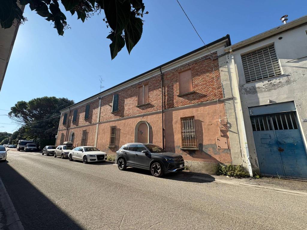Palazzo / stabile a Lugo in Via Filippo Corridoni, 15 - Foto 2