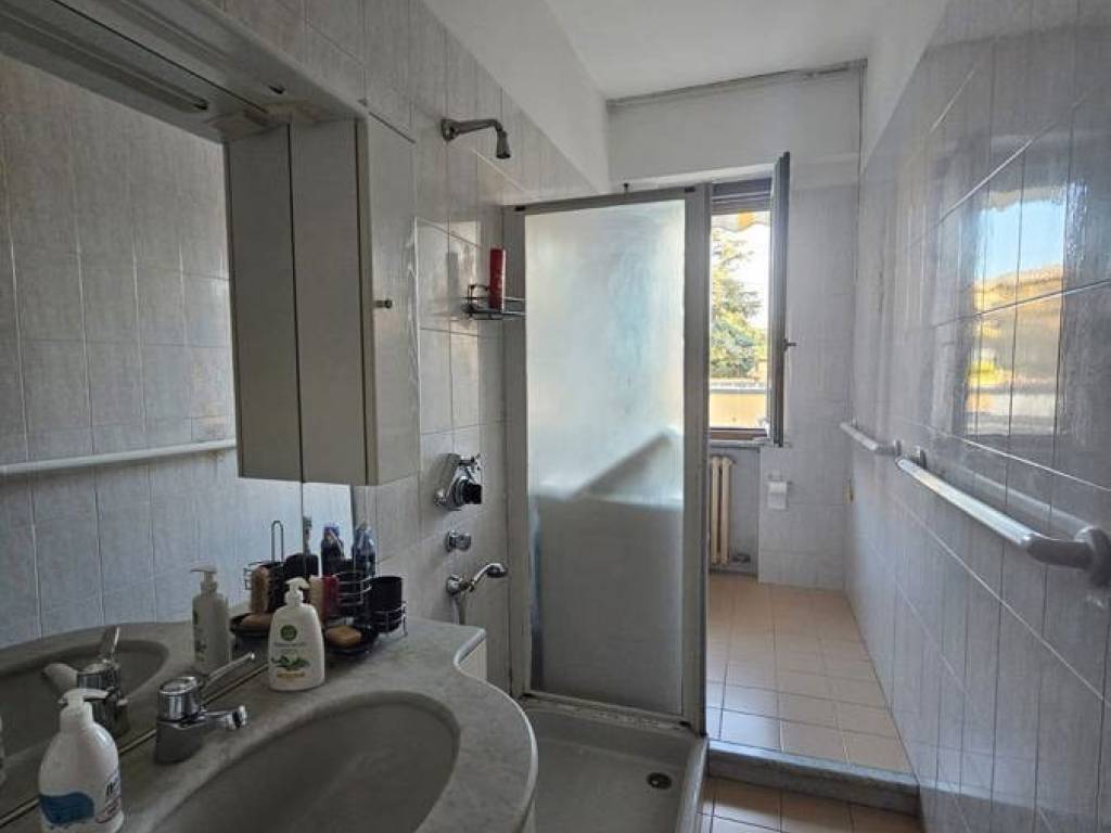 Appartamento a Arezzo in Via Largo Tevere - Foto 4