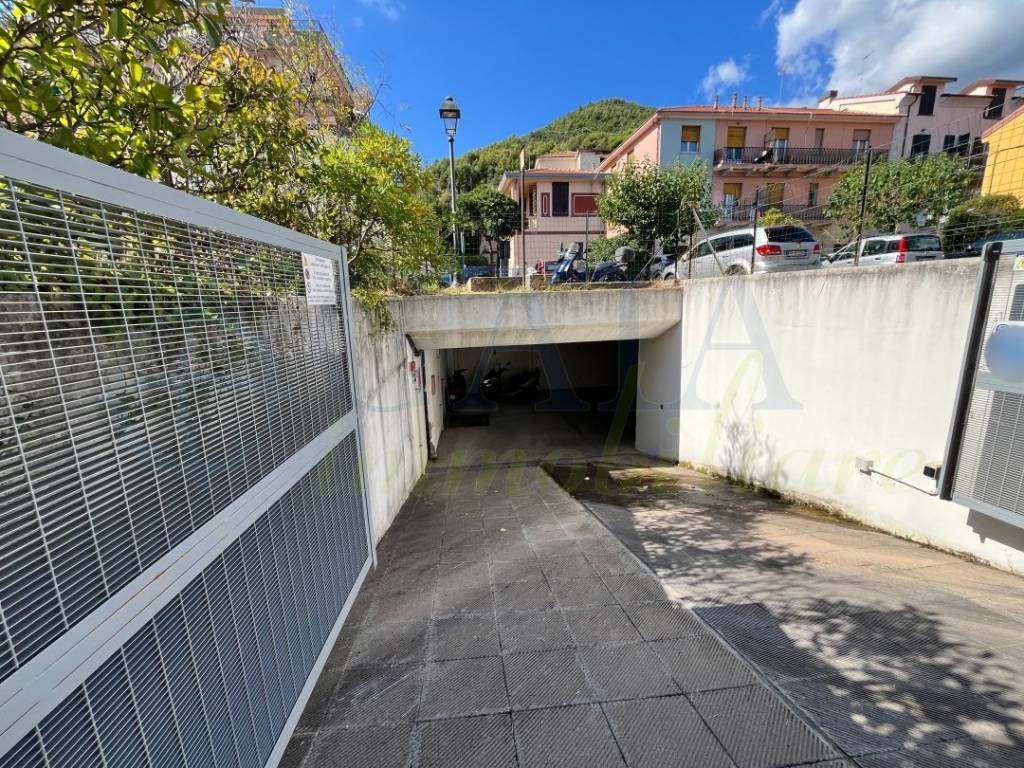 Box / garage a Borghetto santo spirito in Via Genova - Foto 2