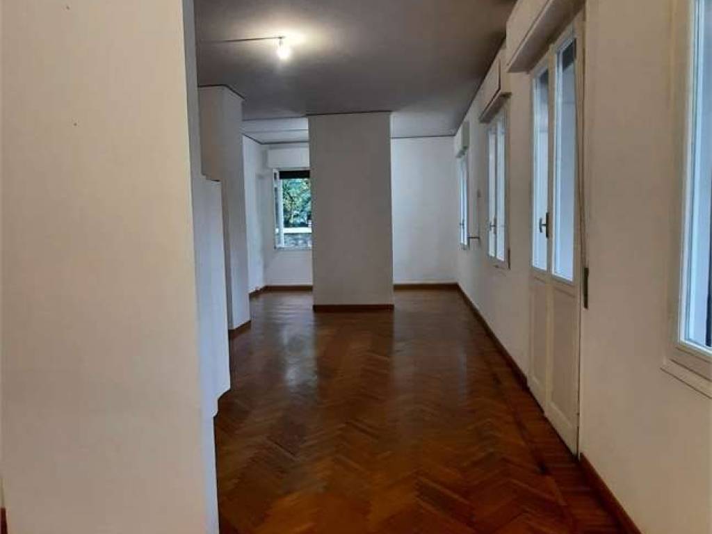 Appartamento a Modena in VIALE VITTORIO VENETO - Foto 3