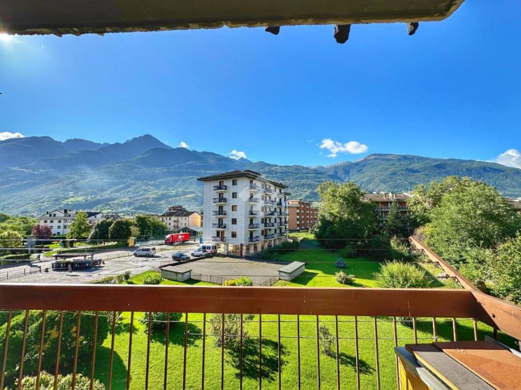 Appartamento a Aosta in Viale Piccolo San Bernardo, 3 - Foto 3