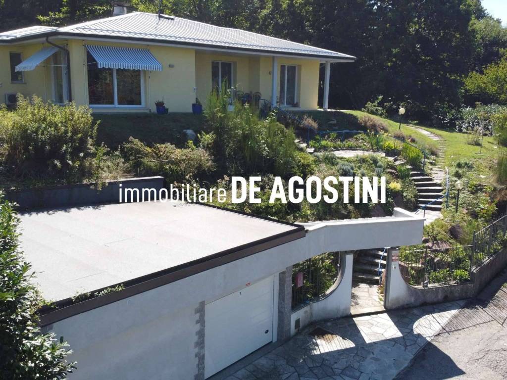Casa indipendente a Arona in via Verbania 17 - Foto 2