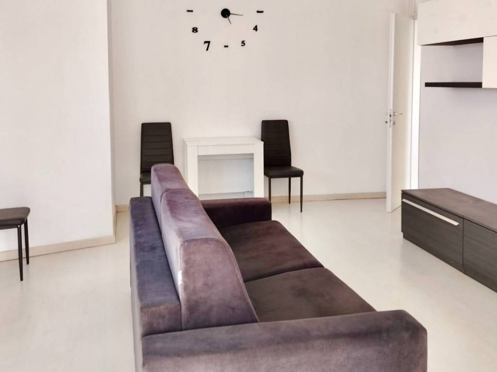Appartamento a Novara in Via Ugo Ferrandi, 3 - Foto 2