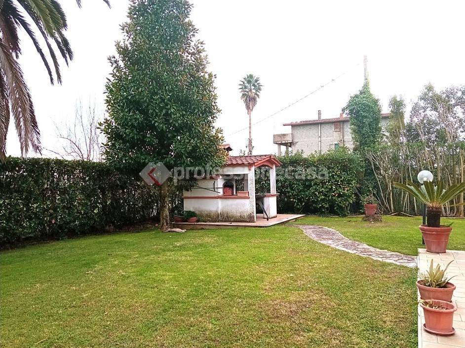 Villa a Aprilia in Via Toce, 1 - Foto 5