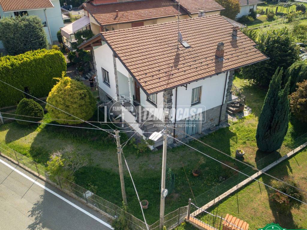 Villa a Oleggio castello in Via Antonio Gramsci 13 - Foto 2