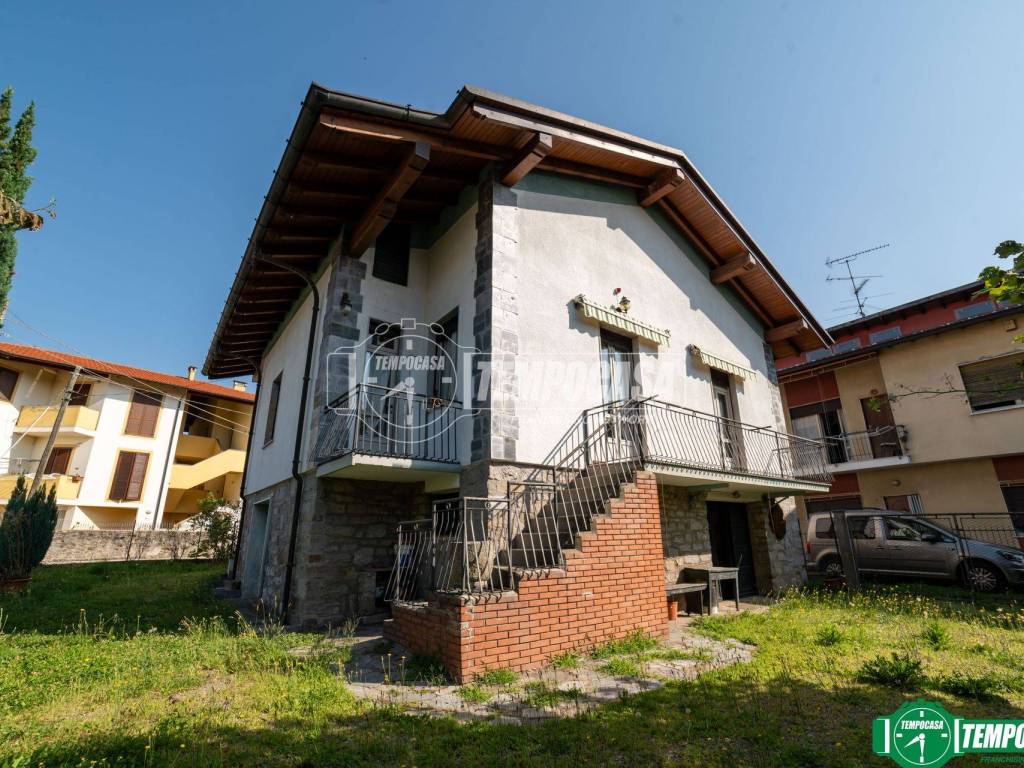 Villa a Oleggio castello in Via Antonio Gramsci 13 - Foto 4
