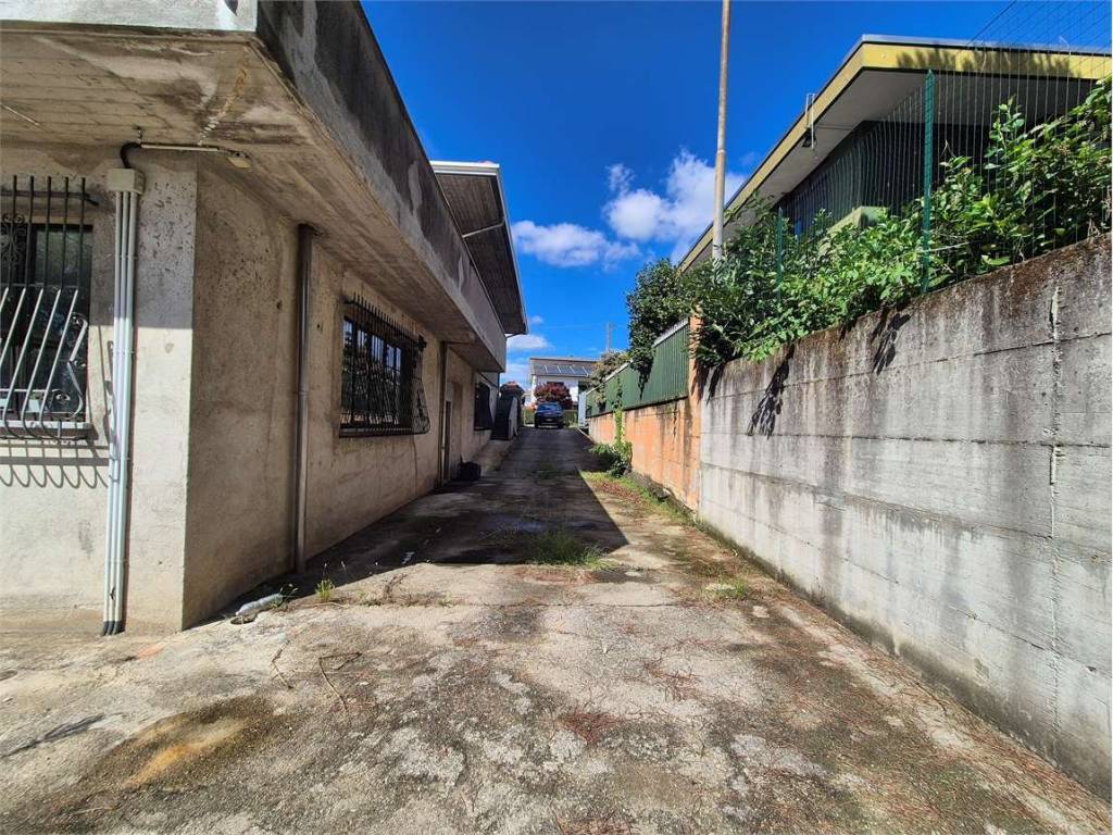Casa indipendente a Cardano al campo in Via Rogorazza, 31 - Foto 3