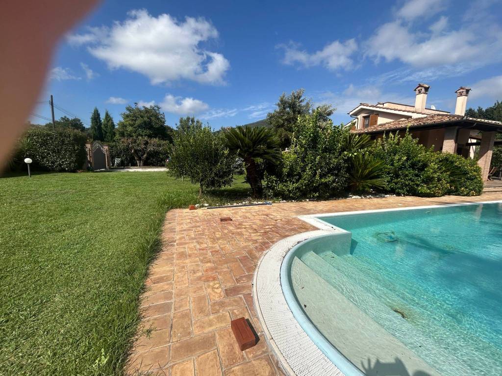 Villa a Trevignano romano in Via Capocroce - Foto 2