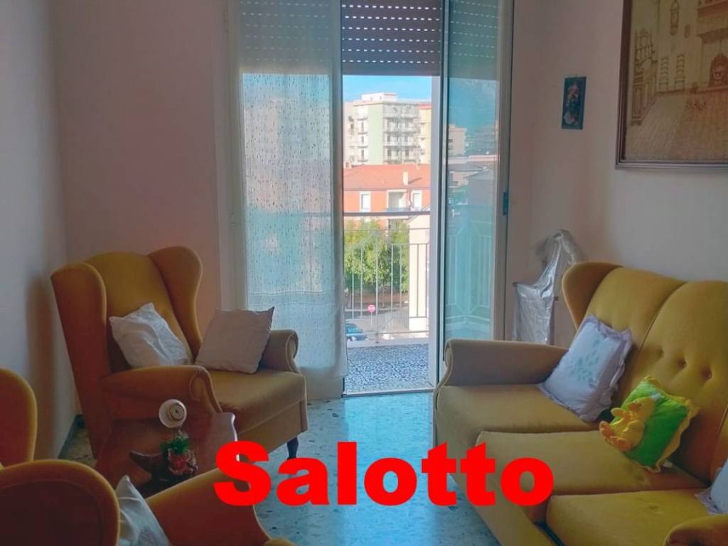 Appartamento a Manfredonia in Via degli Angioini, 13 - Foto 5