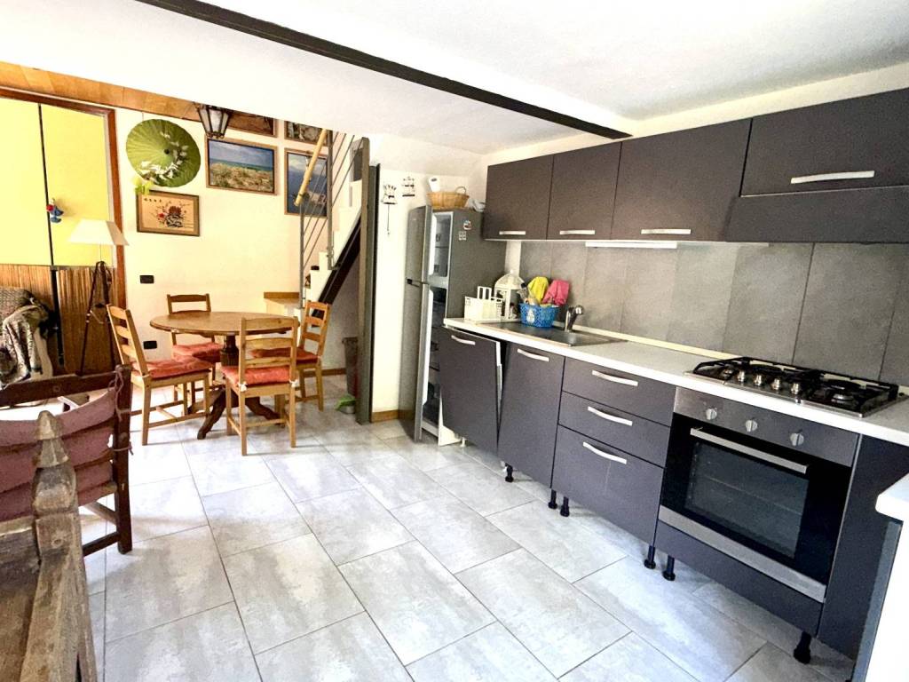 Appartamento a Rosignano marittimo in Via Telemaco Signorini - Foto 5