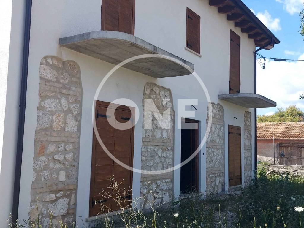 Rustico / casale a Avezzano in Via A. Pollaiolo, 18 - Foto 2